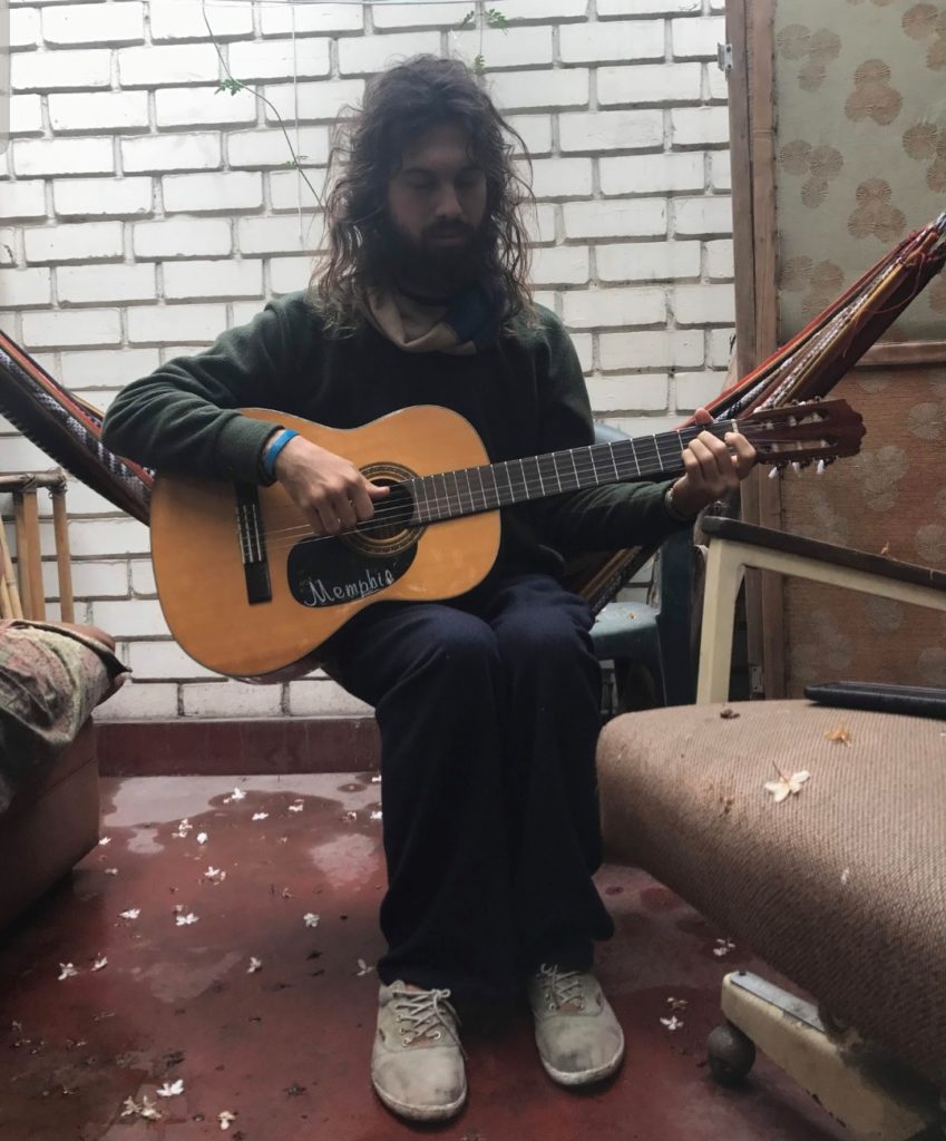 روی