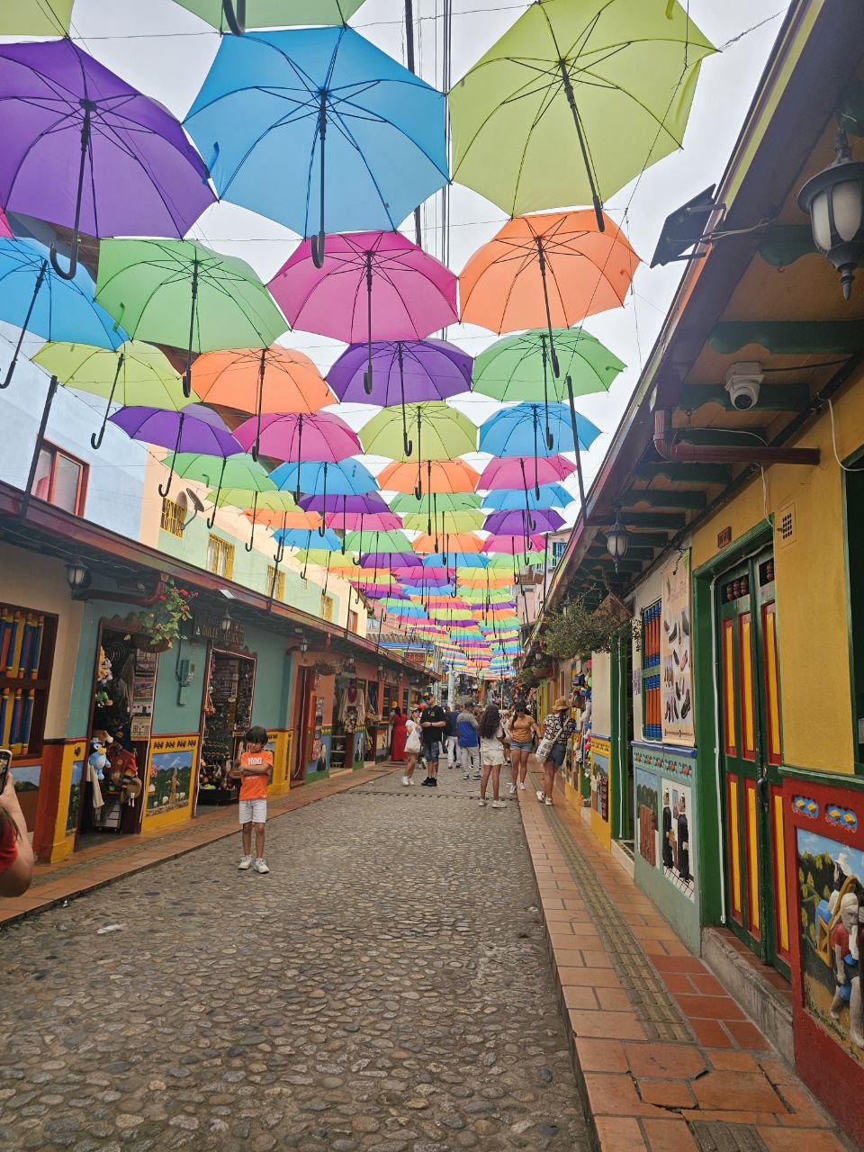 بازدید از شهر رنگی گواتاپه